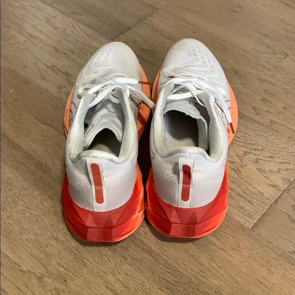 Asics Novablast 4 White Moonrock Size 10.5 - Picture 5 of 8